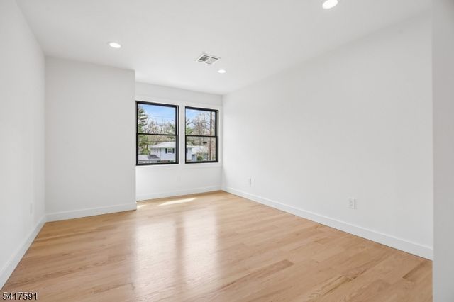 107 Pleasantview Ave, New Providence Boro, NJ 07974