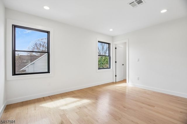 107 Pleasantview Ave, New Providence Boro, NJ 07974