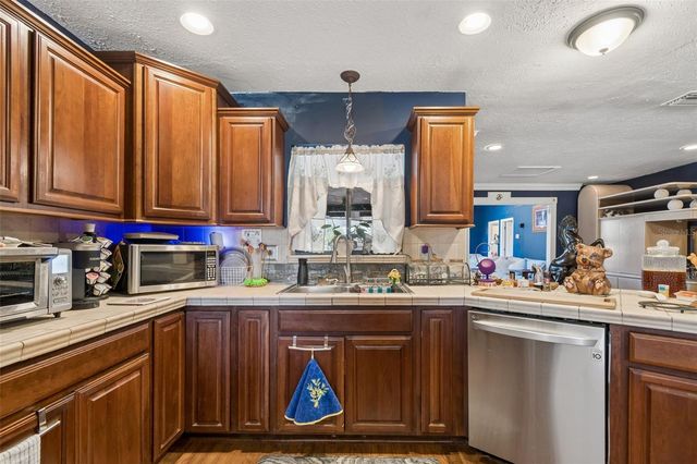 5059 BERNADETTE DRIVE, Zephyrhills, FL 33541