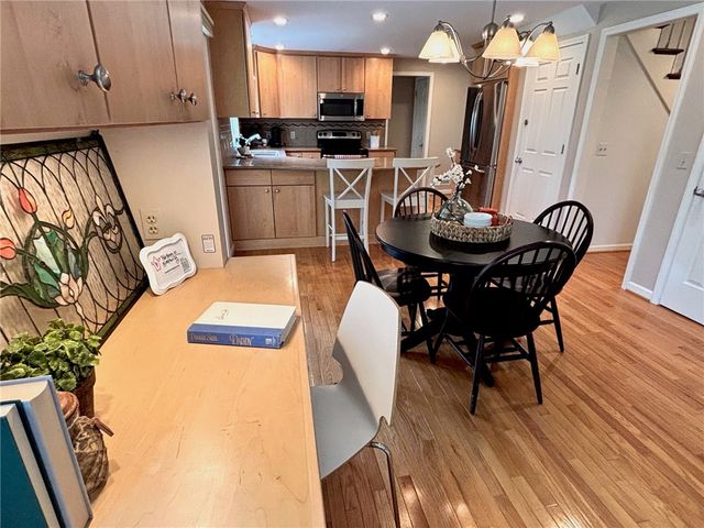 64 Framingham Lane, Pittsford, NY 14534