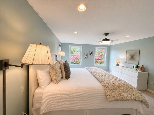 64 Framingham Lane, Pittsford, NY 14534
