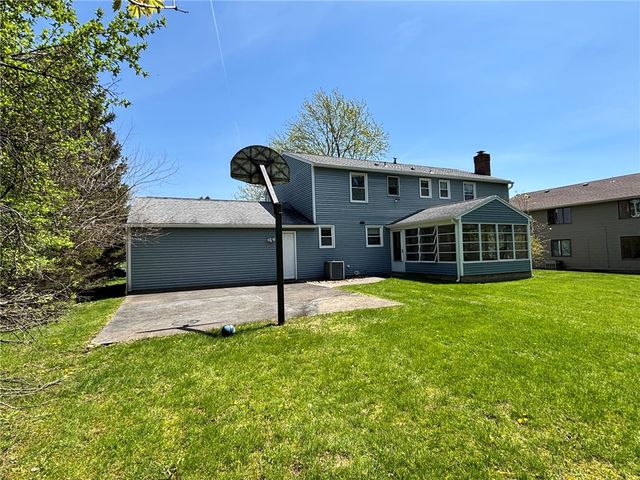 64 Framingham Lane, Pittsford, NY 14534
