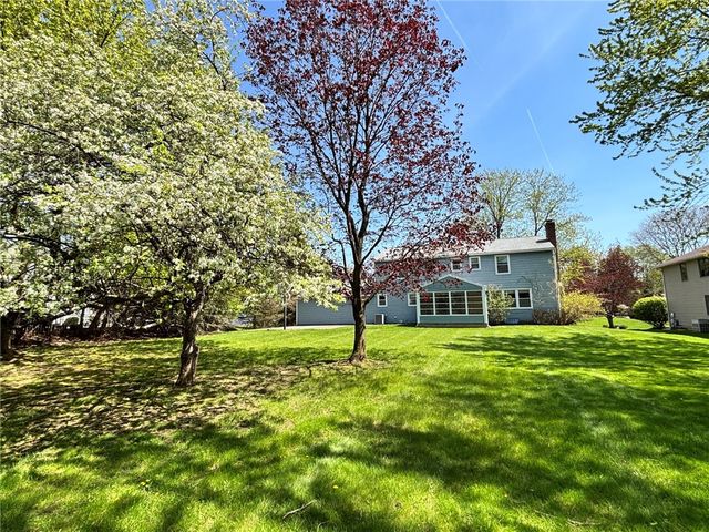 64 Framingham Lane, Pittsford, NY 14534