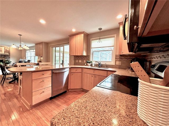 64 Framingham Lane, Pittsford, NY 14534