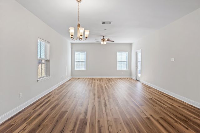 4203 W Bayou Maison Circle, Dickinson, TX 77539