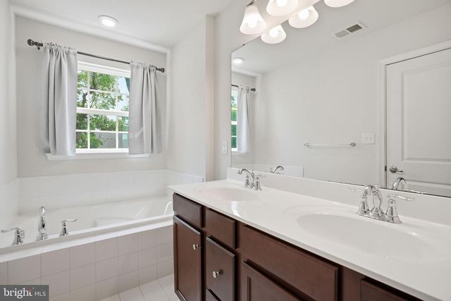 128 CRICKET DR, Malvern, PA 19355