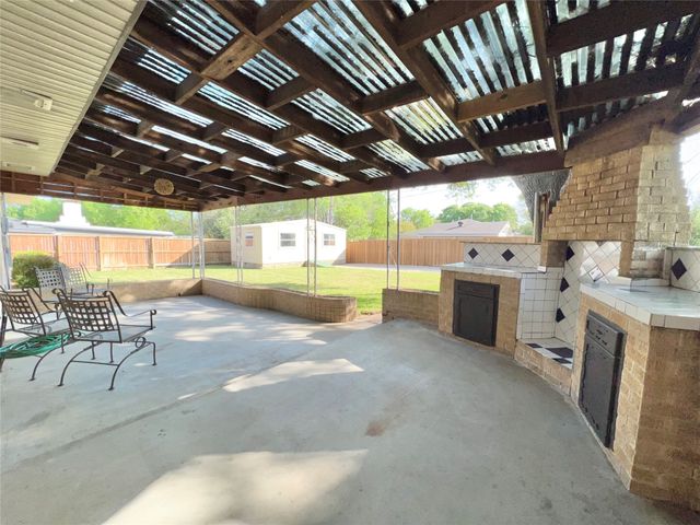 9706 Twin Creek Drive, Dallas, TX 75228