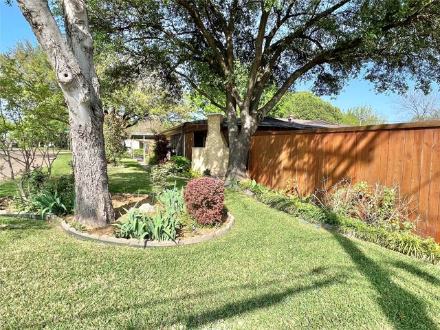 9706 Twin Creek Drive, Dallas, TX 75228