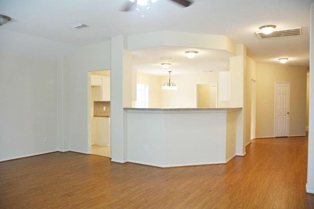 10011 NW Park Place Drive, Houston, TX 77086