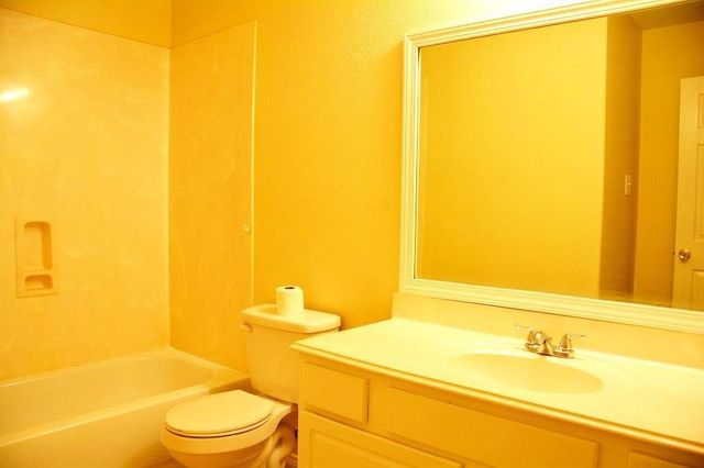 10011 NW Park Place Drive, Houston, TX 77086