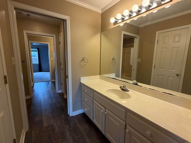 28 River Oaks Trace, Searcy, AR 72143