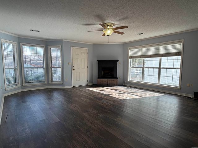 28 River Oaks Trace, Searcy, AR 72143