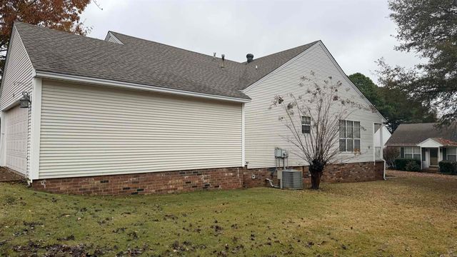 28 River Oaks Trace, Searcy, AR 72143