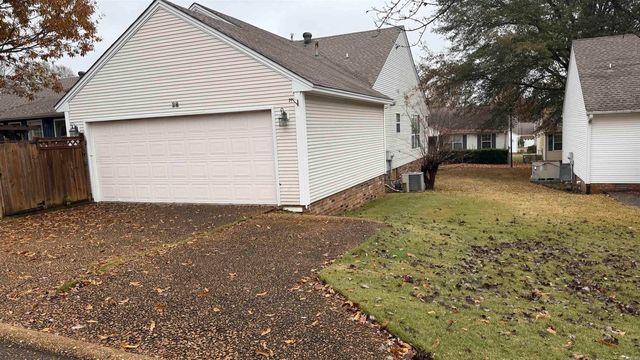 28 River Oaks Trace, Searcy, AR 72143