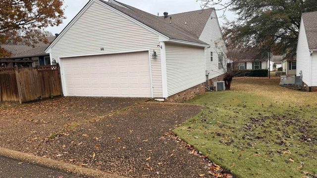 28 River Oaks Trace, Searcy, AR 72143