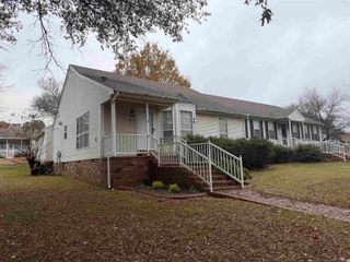 28 River Oaks Trace, Searcy, AR 72143