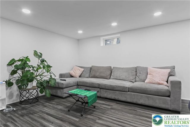 2811 West Fairview Street, Allentown City, PA 18103