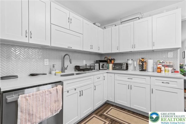 2811 West Fairview Street, Allentown City, PA 18103