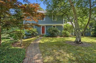 98 S Bray Farm Road S, Yarmouth Port, MA 02675
