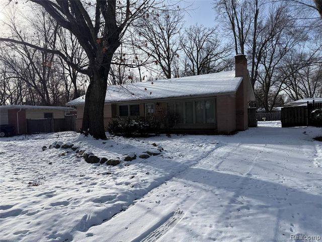 29863 Fall River Road, Southfield, MI 48076