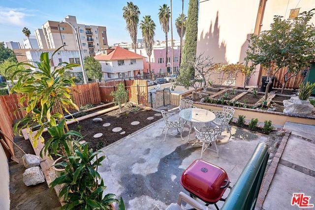 826 S Park View Street 1, Los Angeles, CA 90057