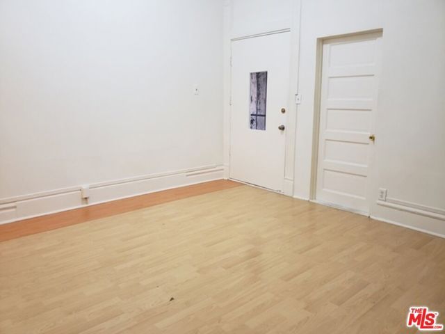 826 S Park View Street 1, Los Angeles, CA 90057