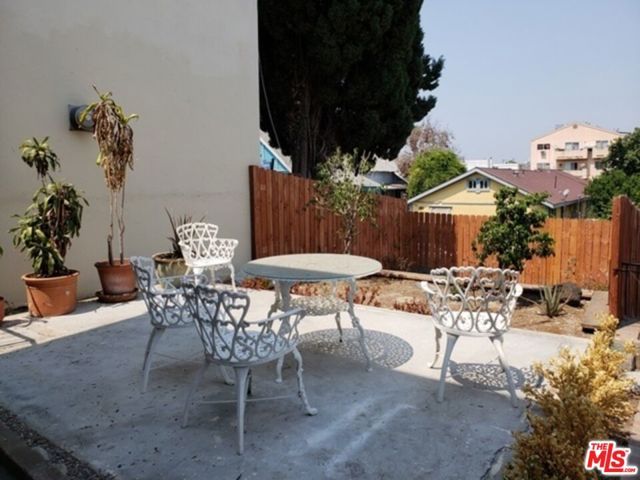 826 S Park View Street 1, Los Angeles, CA 90057