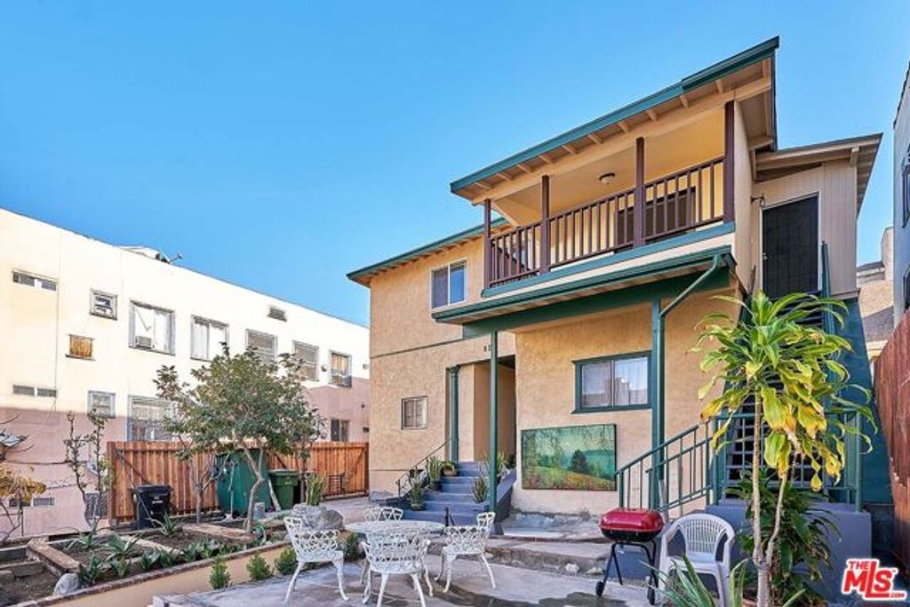 826 S Park View Street 1, Los Angeles, CA 90057