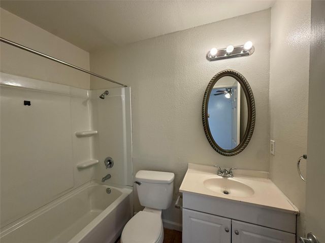 1109 Village Green DR, Austin, TX 78753