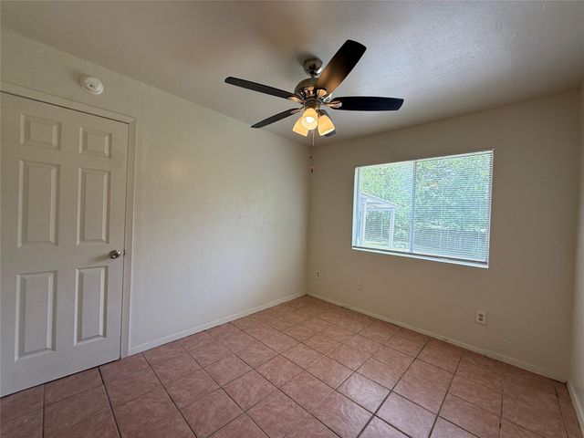 1109 Village Green DR, Austin, TX 78753