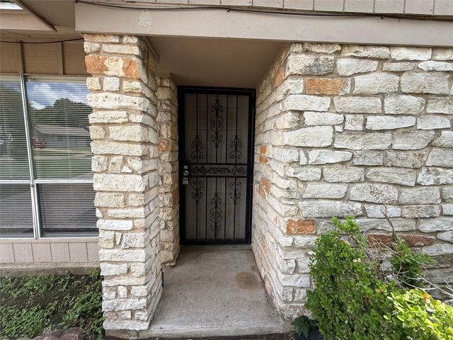 1109 Village Green DR, Austin, TX 78753