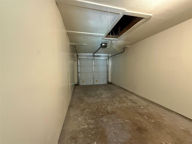 1109 Village Green DR, Austin, TX 78753