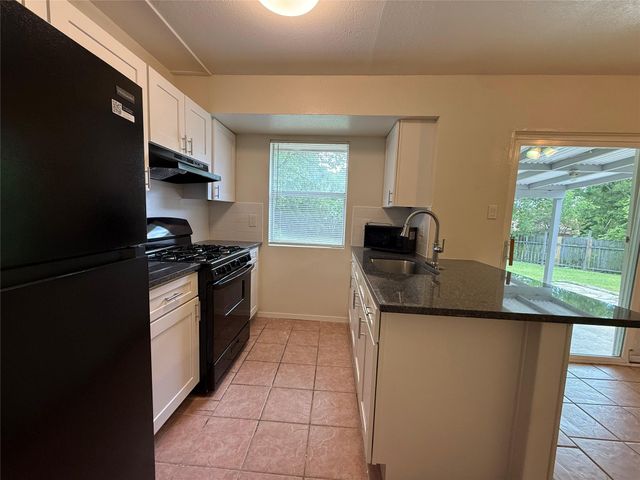 1109 Village Green DR, Austin, TX 78753