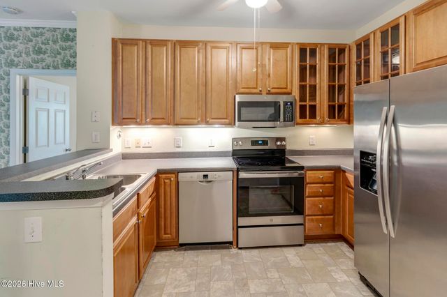 3909 Botsford Court Unit 103, Wilmington, NC 28412