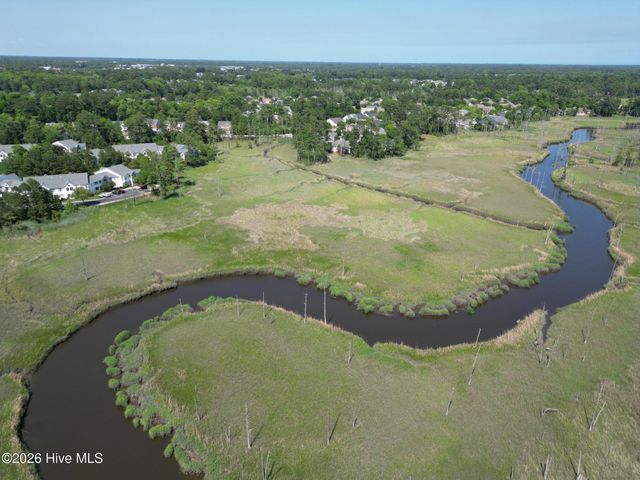 3909 Botsford Court Unit 103, Wilmington, NC 28412