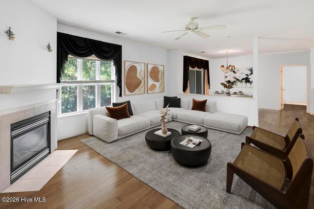 3909 Botsford Court Unit 103, Wilmington, NC 28412