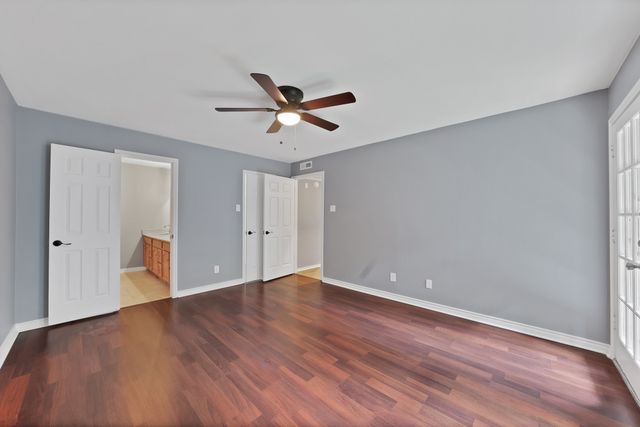 5750 Phoenix Drive 33, Dallas, TX 75231