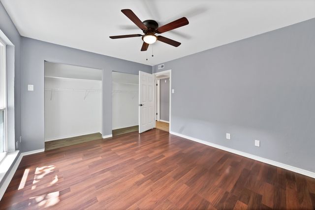 5750 Phoenix Drive 33, Dallas, TX 75231