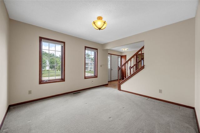 3333 Riverside Drive, Cedar Rapids, IA 52411