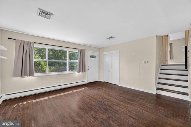 130 BRIARWOOD DR, Douglassville, PA 19518