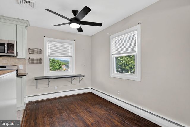 130 BRIARWOOD DR, Douglassville, PA 19518
