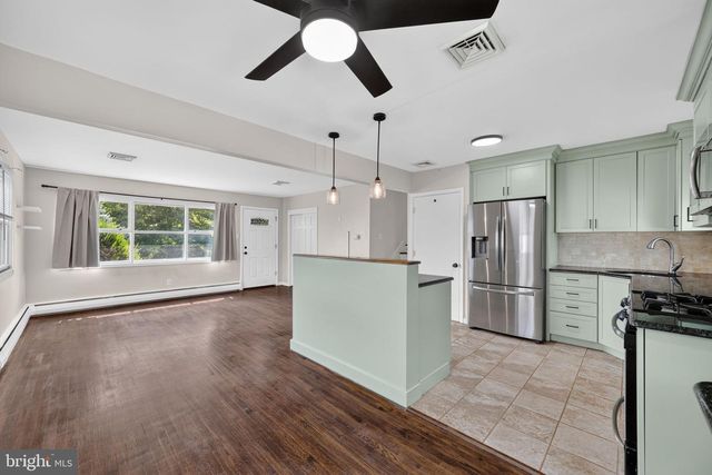 130 BRIARWOOD DR, Douglassville, PA 19518
