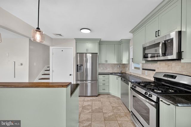 130 BRIARWOOD DR, Douglassville, PA 19518