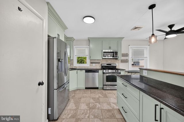 130 BRIARWOOD DR, Douglassville, PA 19518