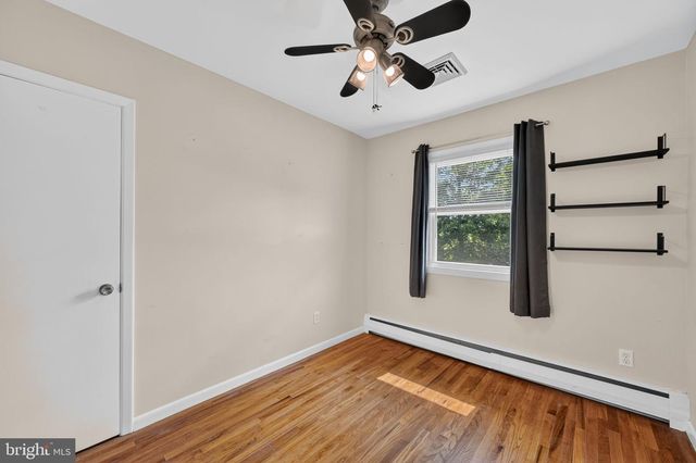 130 BRIARWOOD DR, Douglassville, PA 19518