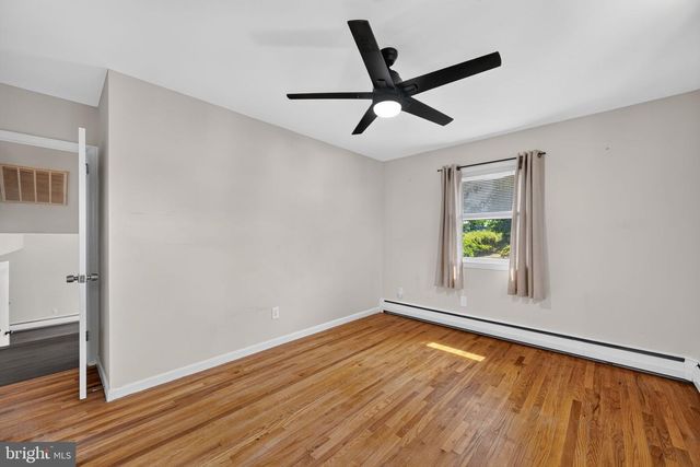 130 BRIARWOOD DR, Douglassville, PA 19518