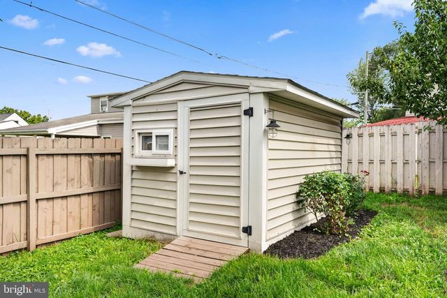 130 BRIARWOOD DR, Douglassville, PA 19518