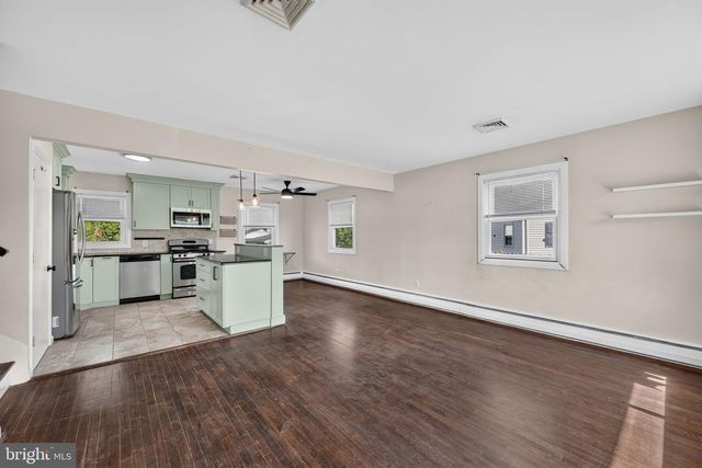130 BRIARWOOD DR, Douglassville, PA 19518