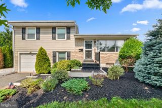 130 BRIARWOOD DR, Douglassville, PA 19518