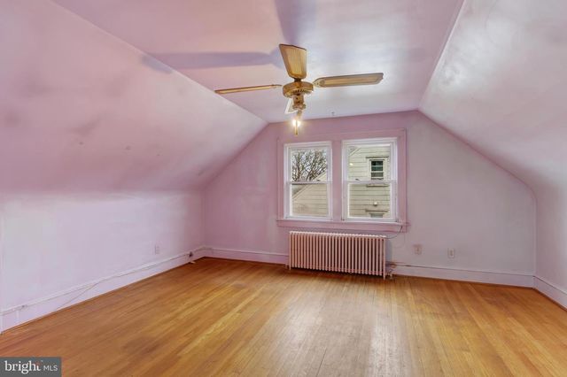 319 N FRANKLIN ST, Waynesboro, PA 17268